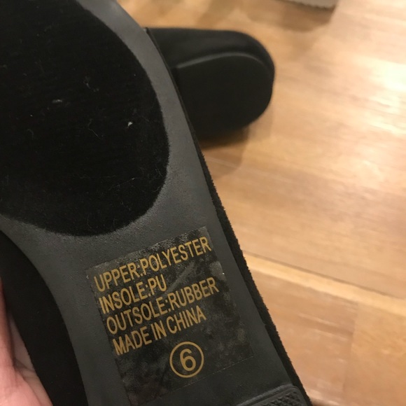 Black Winslo Flat - Journee Collection (DSW) - 6 - Picture 3 of 5